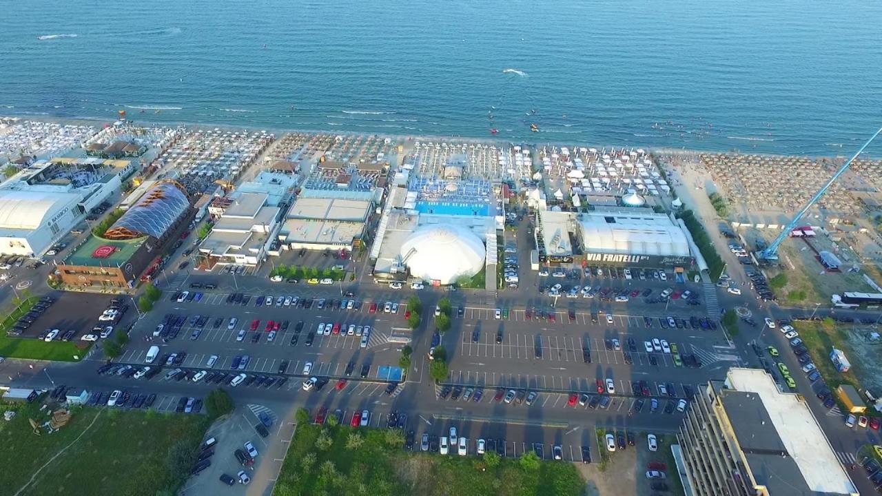 Apartamento Aqua Vista Fratelli - Vedere Top La Mare Si Lac - Summerland Mamaia Exterior foto